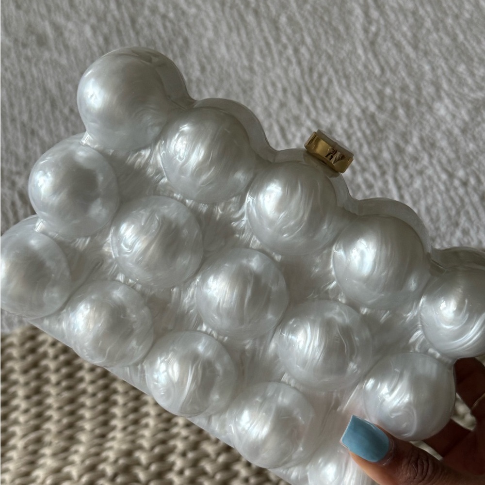 SHEIN White Bubble Clutch